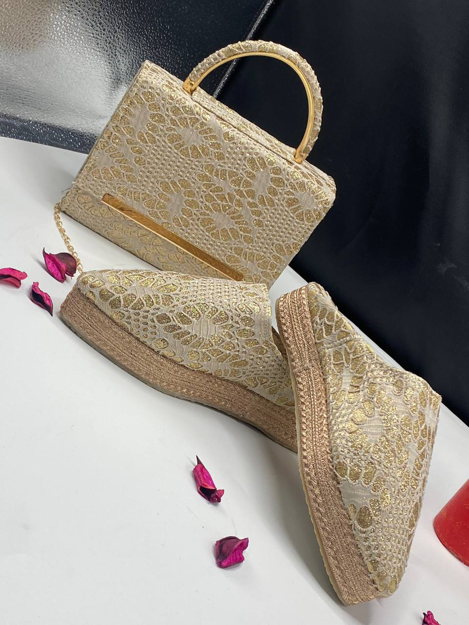 PANTOFOLA D’ORO borsa e pantofole babouche marocchine fatte a mano tradizionali berbere da donna