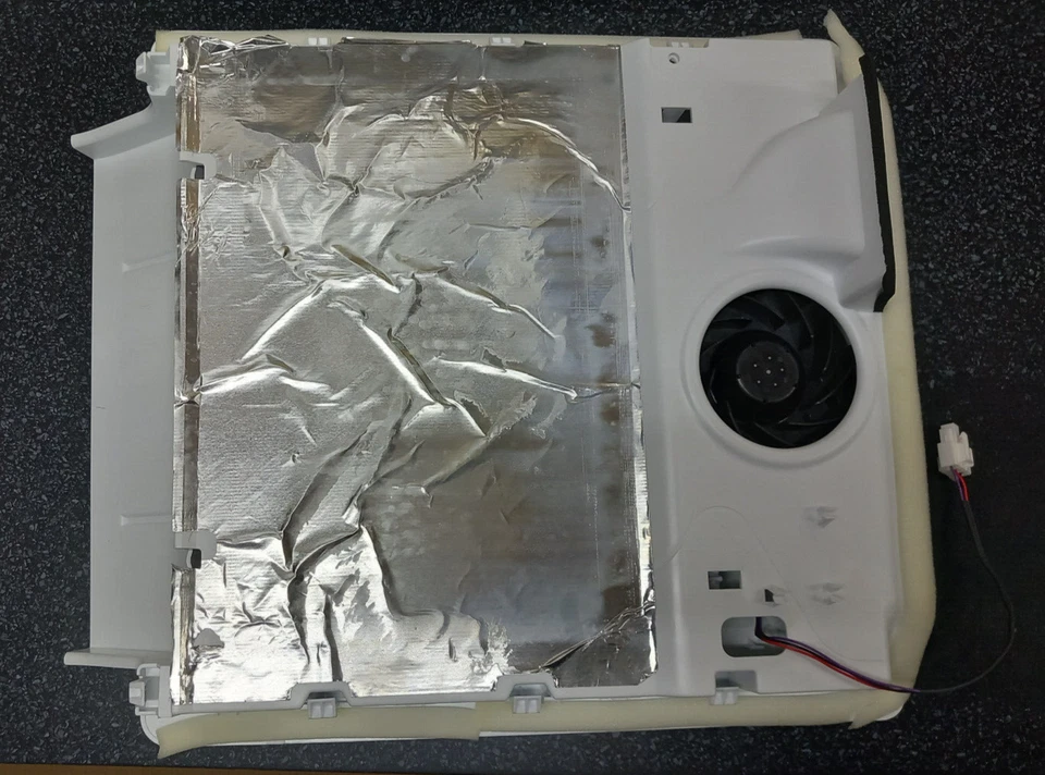 Panel trasero con ventilador USADO frigorifico combi Teka NFL 329 L (VESTEL) - Imagen 2 de 4