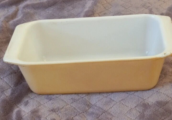 VINTAGE PYREX LOAF PAN #913 BEIGE/TAN and WHITE BREAD MEATLOAF BAKING DISH