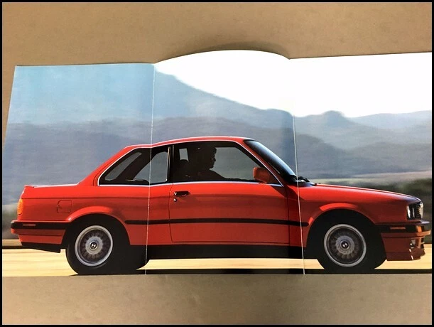 1988 BMW 325i 325is 325iX 3-Series 36-page Original Car Sales Brochure Catalog Foto 2 de 4