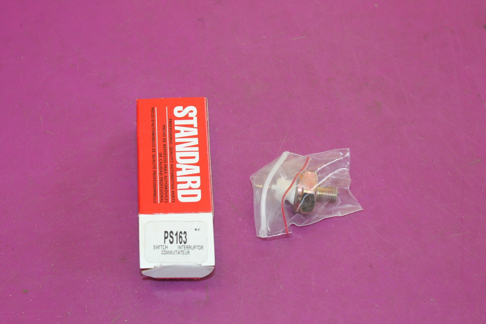 Standard Motor Products Oil Pressure Switch. Part PS163. See pic