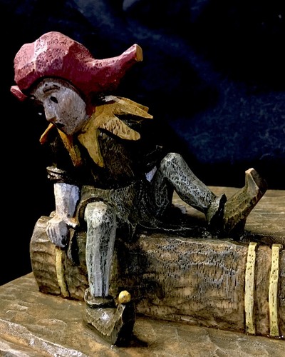 Renaissance Medieval Playful Jester Statues or Bookends Castle Decor /Read - Picture 3 of 16