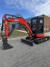 Huayee HY35C 3.5 Ton Mini Excavator Hydraulic QA And Thumb Financing Available