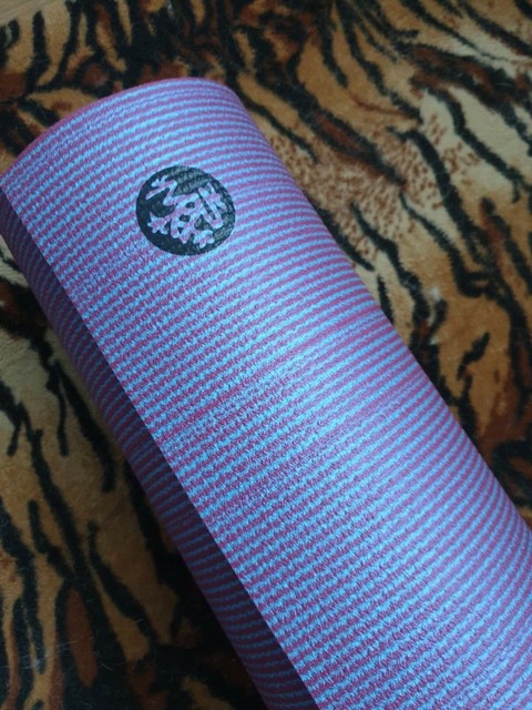 Manduka Prolite Standard Yoga Mat Nuru For Sale Ebay
