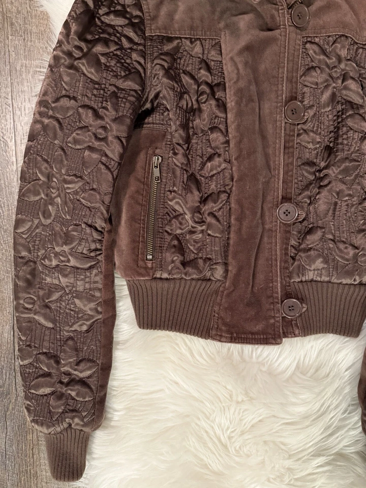 Vintage Y2K Bcbgirls Puffer Jacket Size 4 90s Brown Floral Quilted Women’s Xs-S - Image 2 of 3