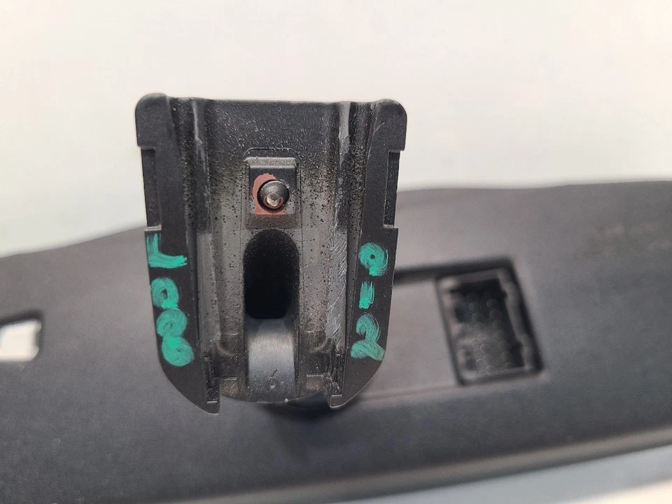 Espejo retrovisor interior Cadillac SRX 2011 con OnStar - atenuación automática - cámara trasera (UVC) Foto 4 de 4