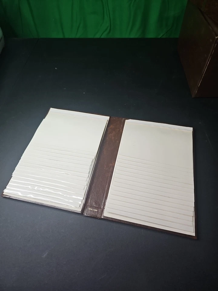 Libro de fotos vintage de cuero con tapa dura para 26 fotos 33/8x51/4. C Foto 2 de 2