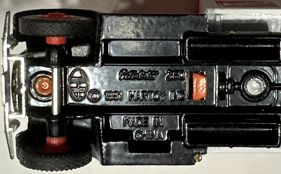 AHL # 3013  Peterbilt 260 Wheaties Delivery Truck DieCast Metal 1:64 Scale EUC - Image 4 of 4