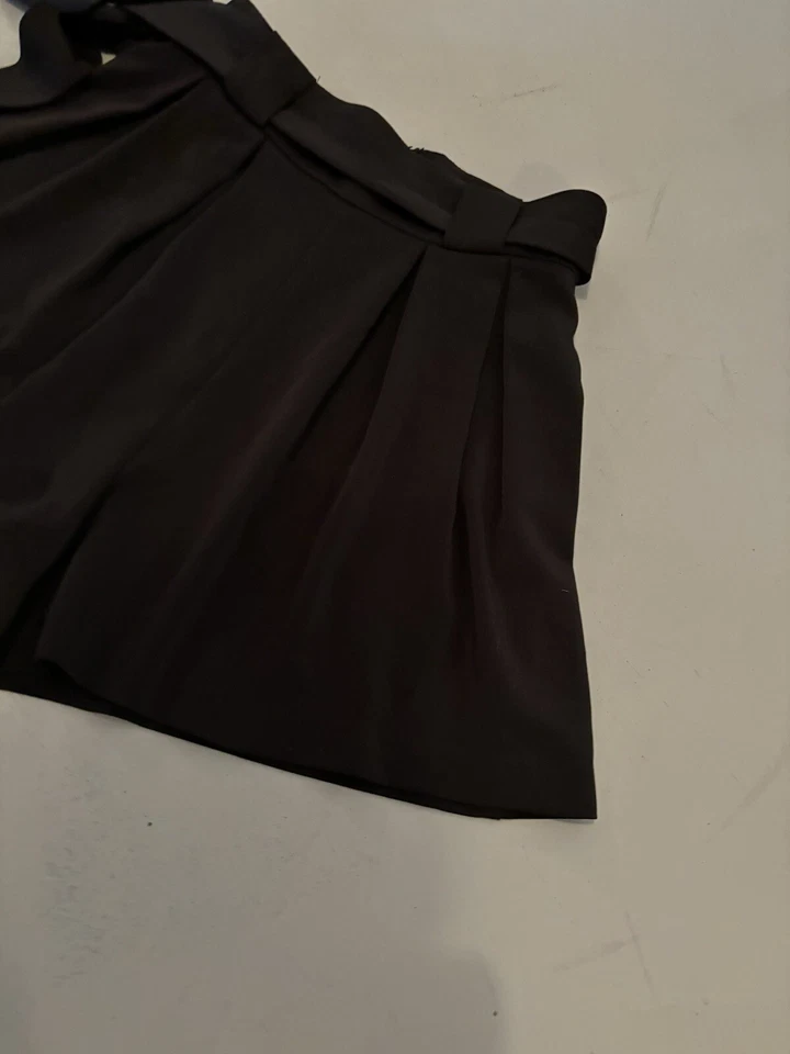 Pantalones cortos de vestir Y2K Bebe. Cintura alta. ¡¡NUEVO CON ETIQUETAS!! Talla 2. Negro Foto 2 de 4