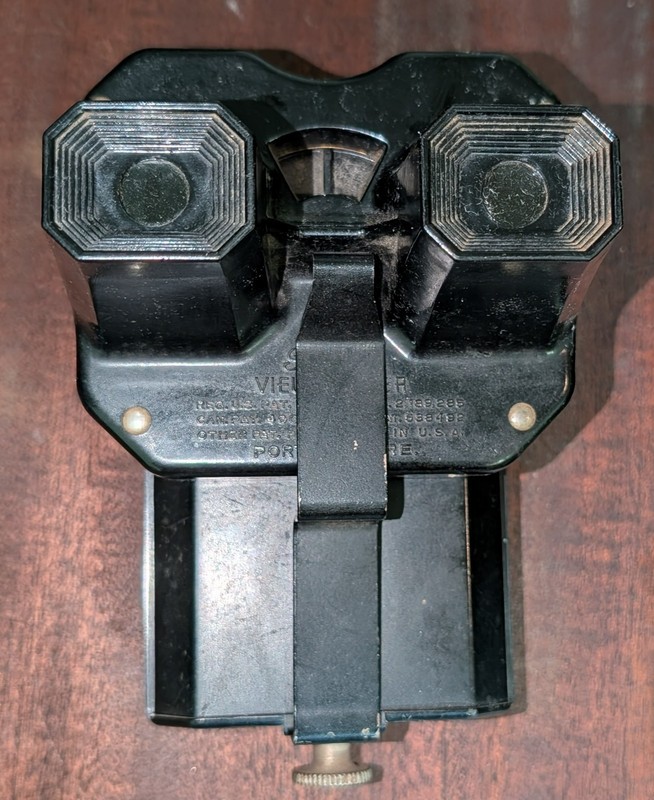 Sawyer View Master W/LIGHT ATTACHMENT Luma View STEREOSCOPE  Used + Yellowstone
