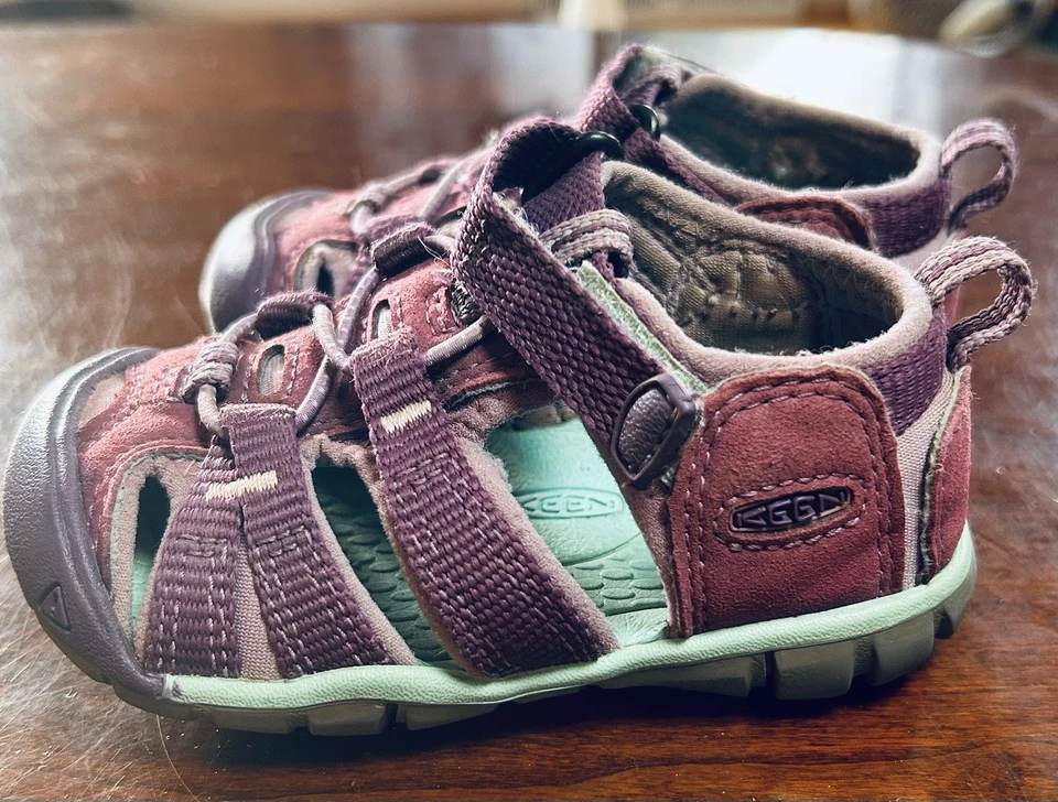 sandalias keen niño talla 6 Foto 2 de 4