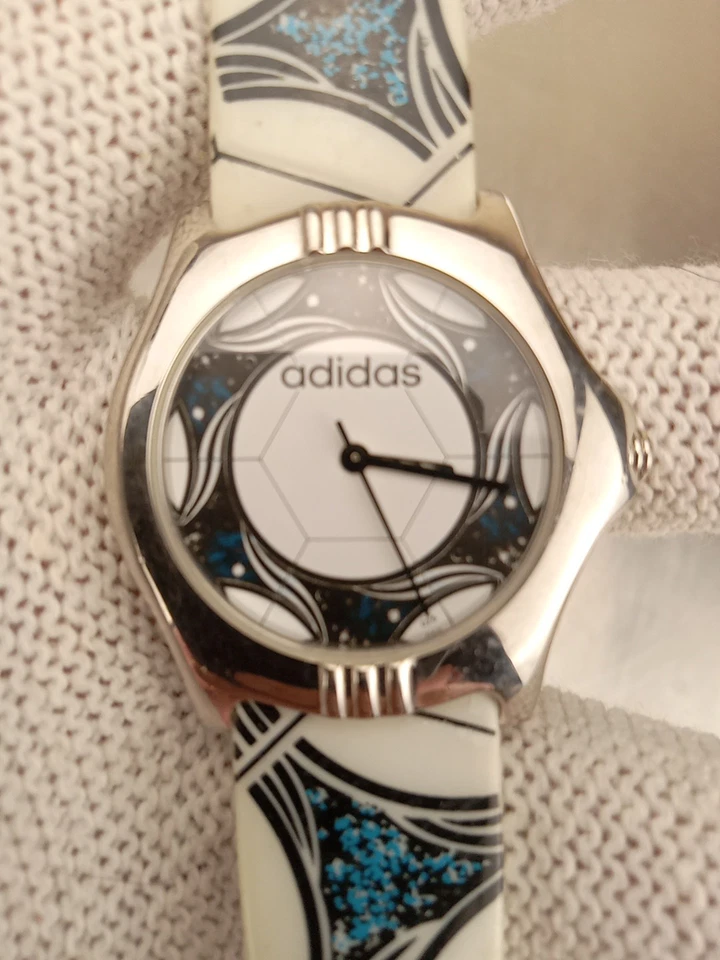 Vintage 1990s Adidas Originals Watch Football / Soccer Men's Silver Watch - Image 2 of 4
