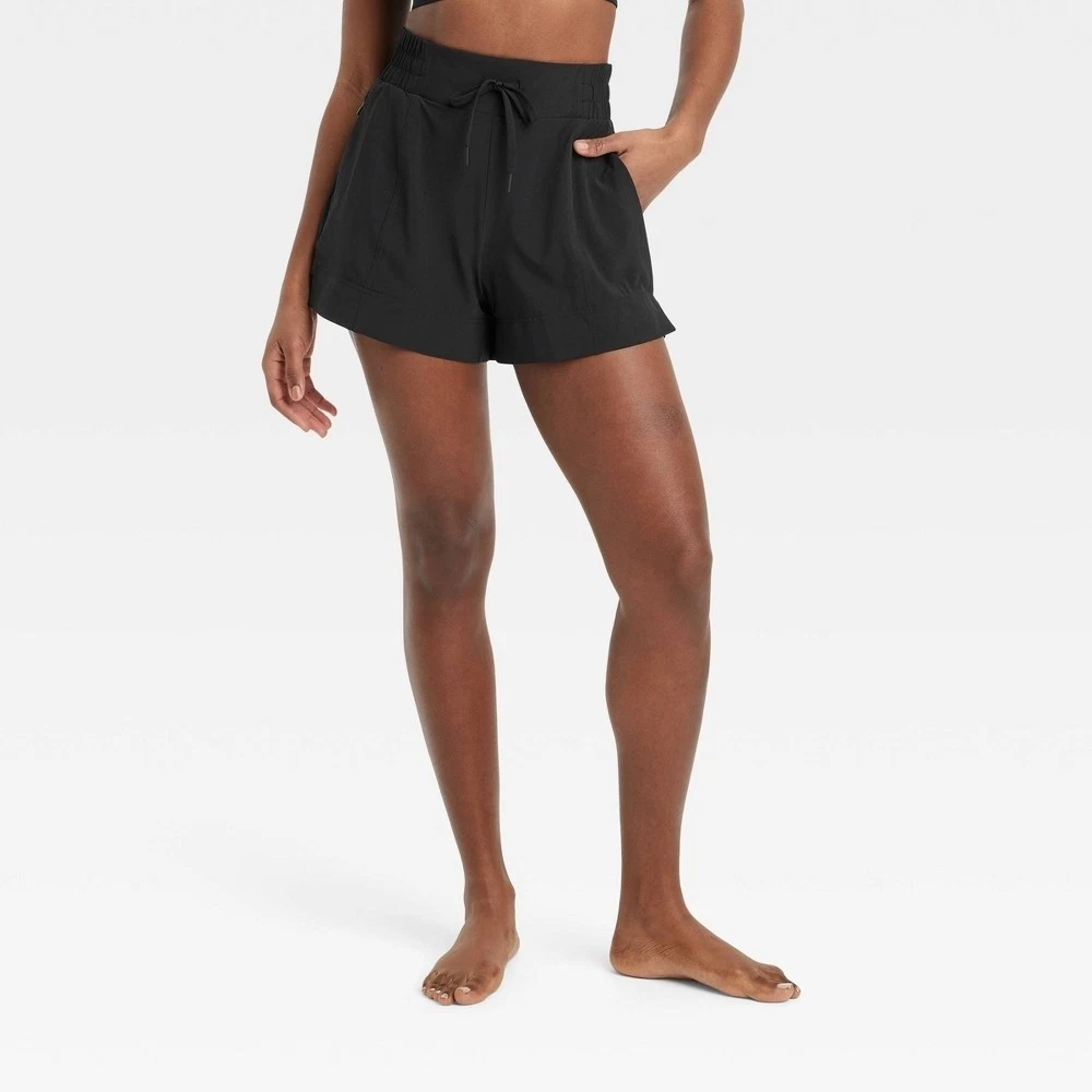 All In Motion Women's Active Light Mid Rise Shorts X-LARGE 4" Black New W Tag
