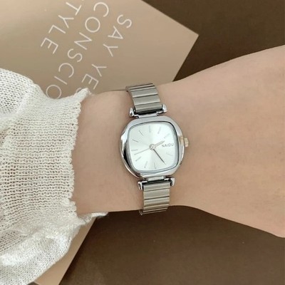 Damenuhr Quarz Stahlarmband Elegant Minimalistisch Luxus 24mm
