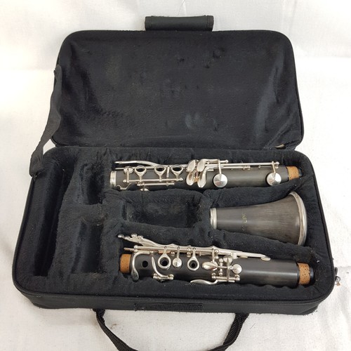 Lindo Clarinet with Carry Case