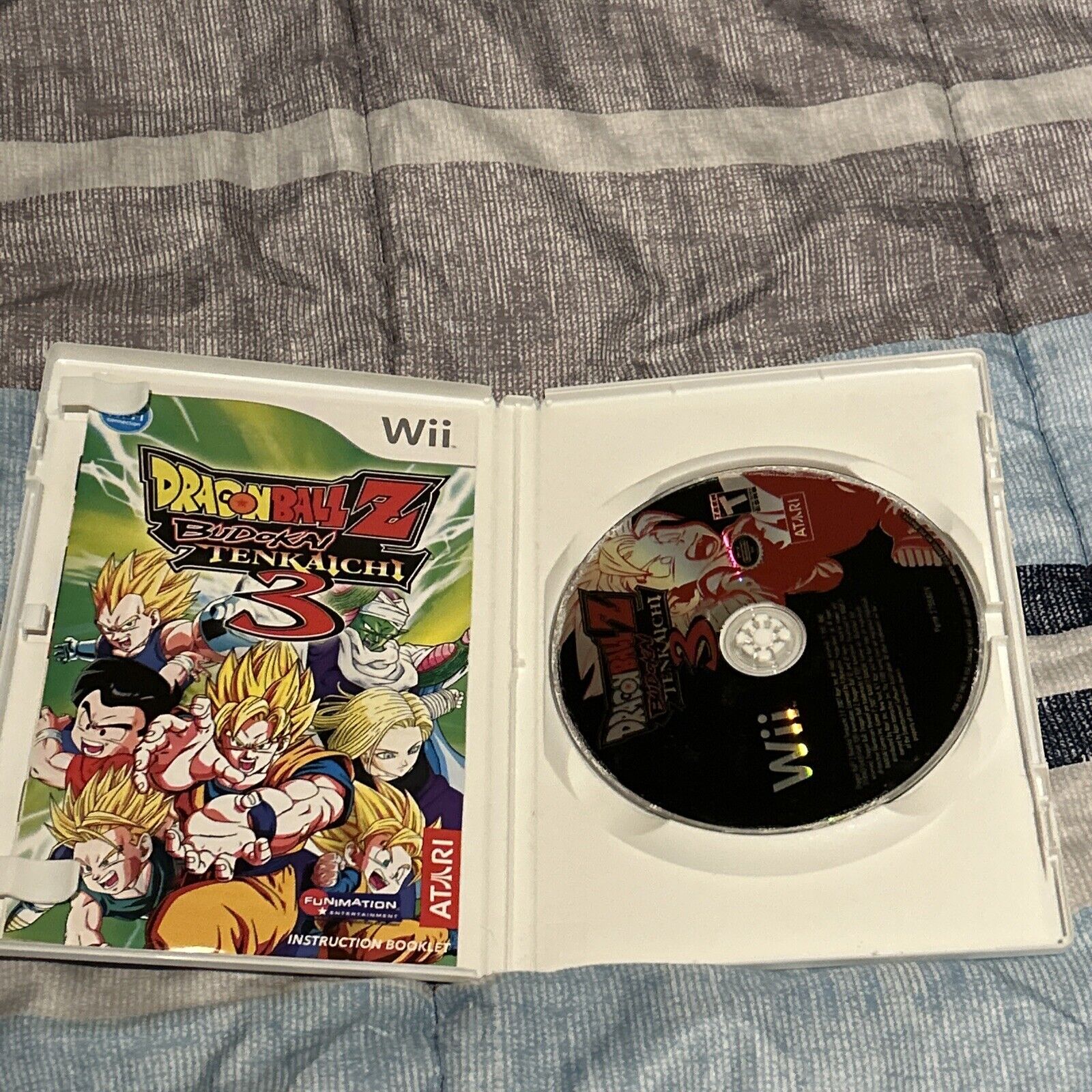 Dragon Ball Z Budokai Tenkaichi 3 Wii - CIB - US Version - Complete with  Manual 742725275584