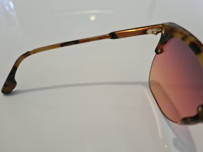 Victoria Beckham VB617S 210 Light Tortoiseshell Oversized  display picture 3