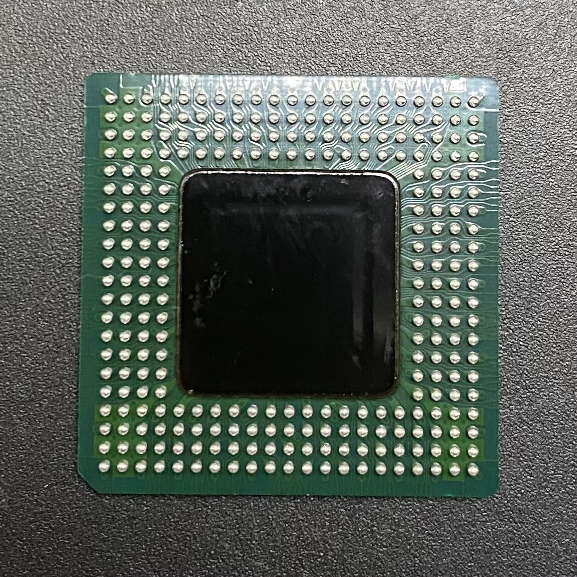 NEC VR5000 CPU D30500S2-200 MIPS 64-bit RISC Microprocessor NEC VR5000 CPU D30500S2-200 MIPS 64-bit RISC Microprocessor