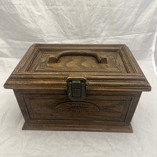Lerner Melville New York Vintage Sewing Box Hard Plastic 10” X 6” X 6.5” Lerner Melville New York Vintage Sewing Box Hard Plastic 10” X 6” X 6.5”