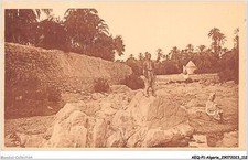 Aeqp1-Algerie-0057 - Bou-Saada - La fuente loca y el Dinet Marabout