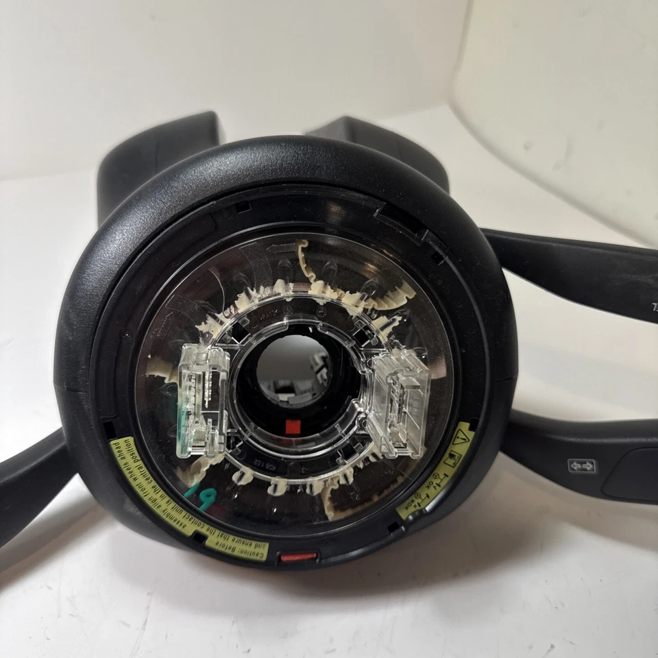 2019 MERCEDES-BENZ CLA250 LOCK SPRING CONTROL MODULE OEM A2469000420 - Изображение 3 из 4