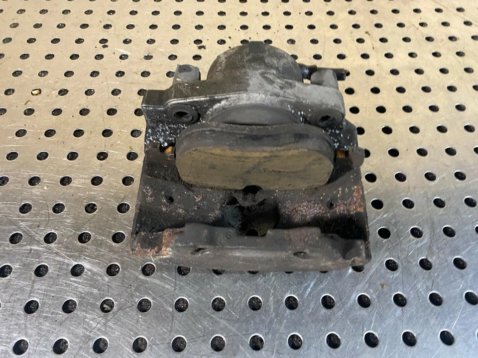 Opel Signum 2.2 Direct Pinza Freno Anteriore Destra - Immagine 3 di 3