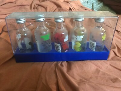 OFFICIAL ABSOLUT SUVENIRE 5 EMPTY MINI BOTTLES CITRON PEARS BERRI LIME VANILLA