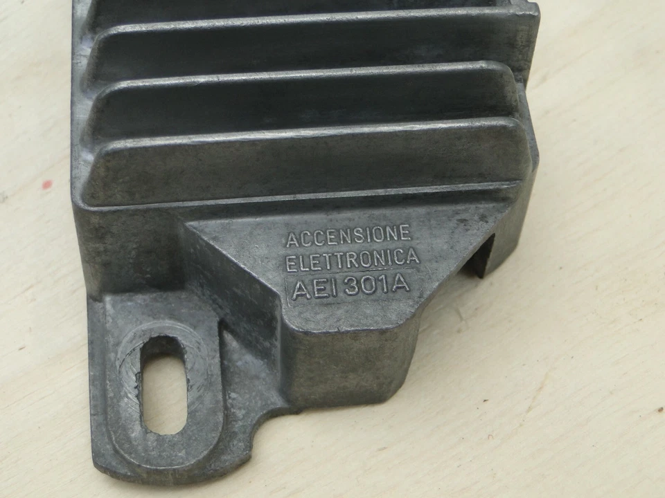 Maserati Biturbo S 425 Spyder Magneti Marelli AE1301A Ignition Module 313220100 - image 4 of 4