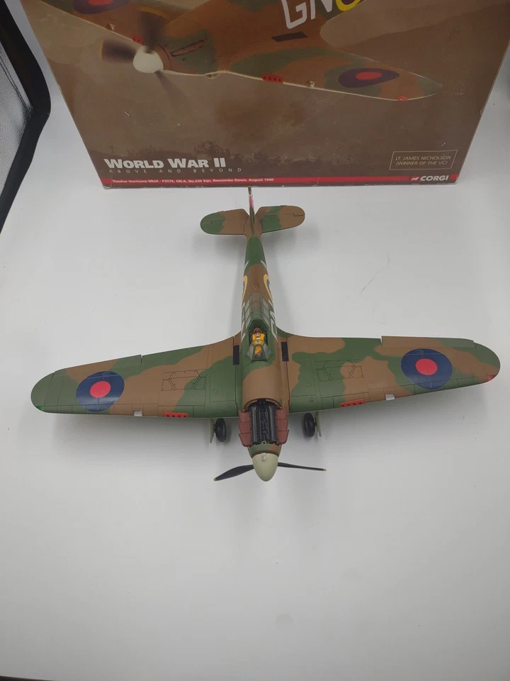 Corgi AA35501 Hawker Hurricane MK1 P3576 GN-A 249 WW2 Boscomb1940 1:32 leer descripción Foto 2 de 4