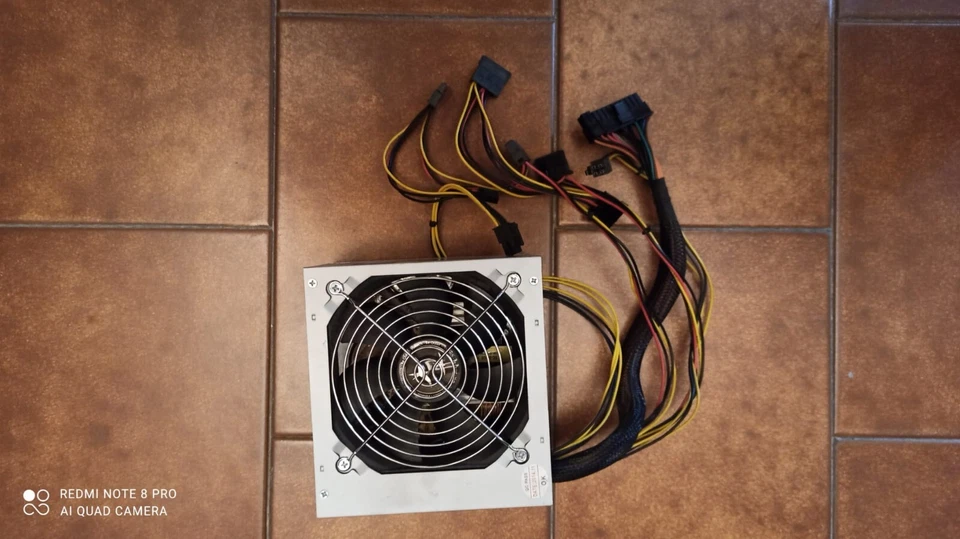 ALIMENTATORE PER PC 600W ATX VULTECH VENTOLA 12CM GS-600R ATX 1.3 600w - Immagine 4 di 4