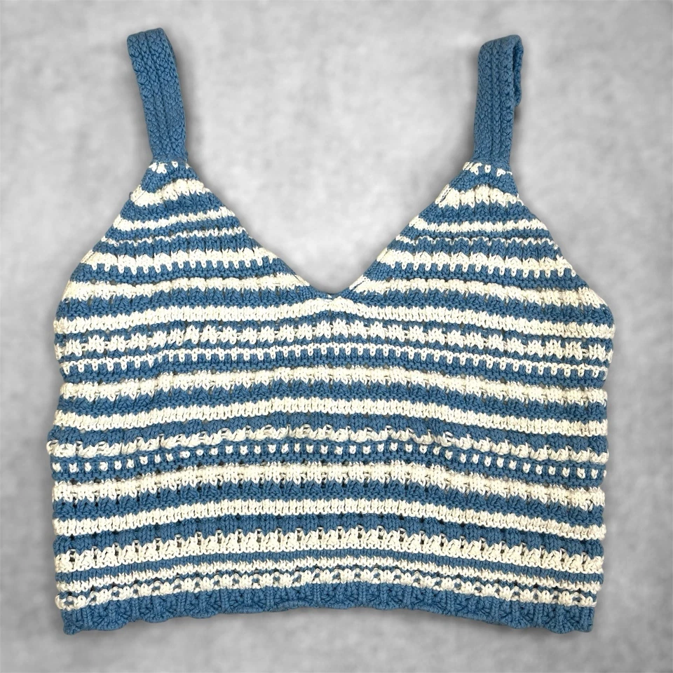 Camiseta sin mangas Hollister crochet cuello en V recortada ajustable para mujer talla mediana Foto 2 de 4