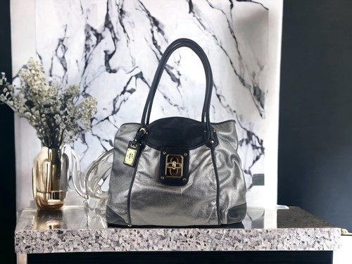 B Makowsky Metallic Silver Black Leather Women Large Shoulder Bag Purse Hang Tag