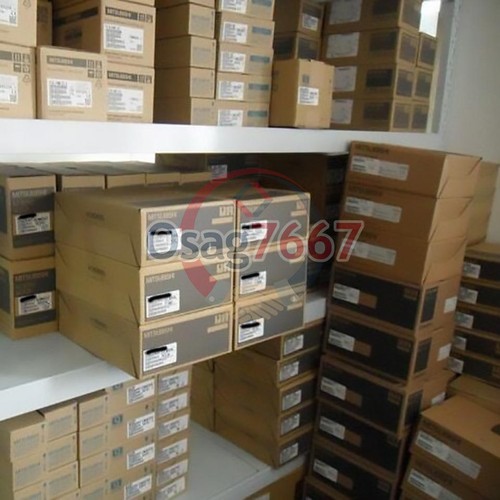 NEW 1PC SERVO DRIVE MR-J4-70B4-RJ #T8