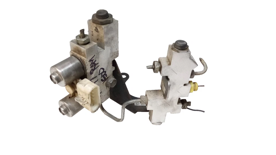 1994-1997 DODGE RAM 1500 PROPORTIONING BRAKE & ABS VALVE 52009126 see pics - Изображение 2 из 4