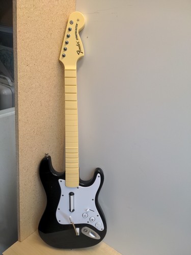 Guitar Hero Wii RockBand Harmonix Fender Stratocaster Model 19091- No Dongle ~