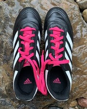 Adidas SGC 753003 Soccer Cleat. Black  Hot Pink. Men  s Size: 5 1/2.