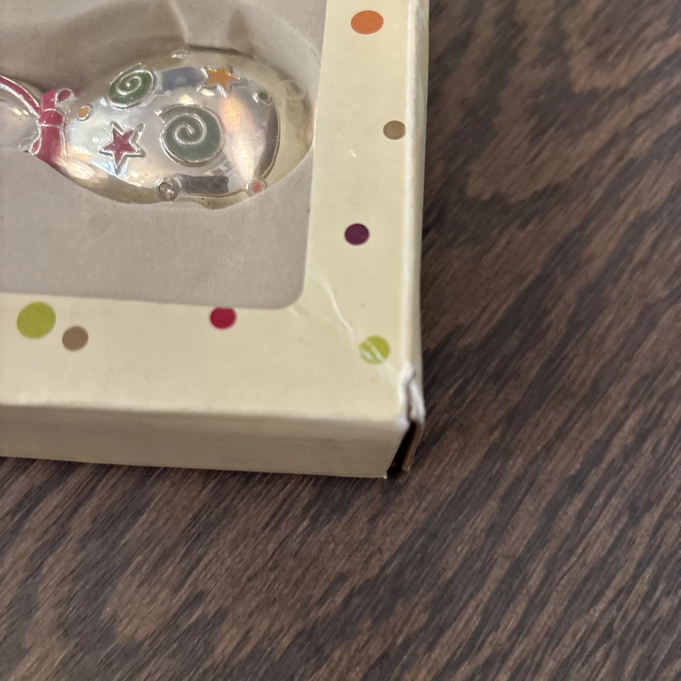 Servidor de pasteles de cumpleaños Lenox Foto 4 de 4