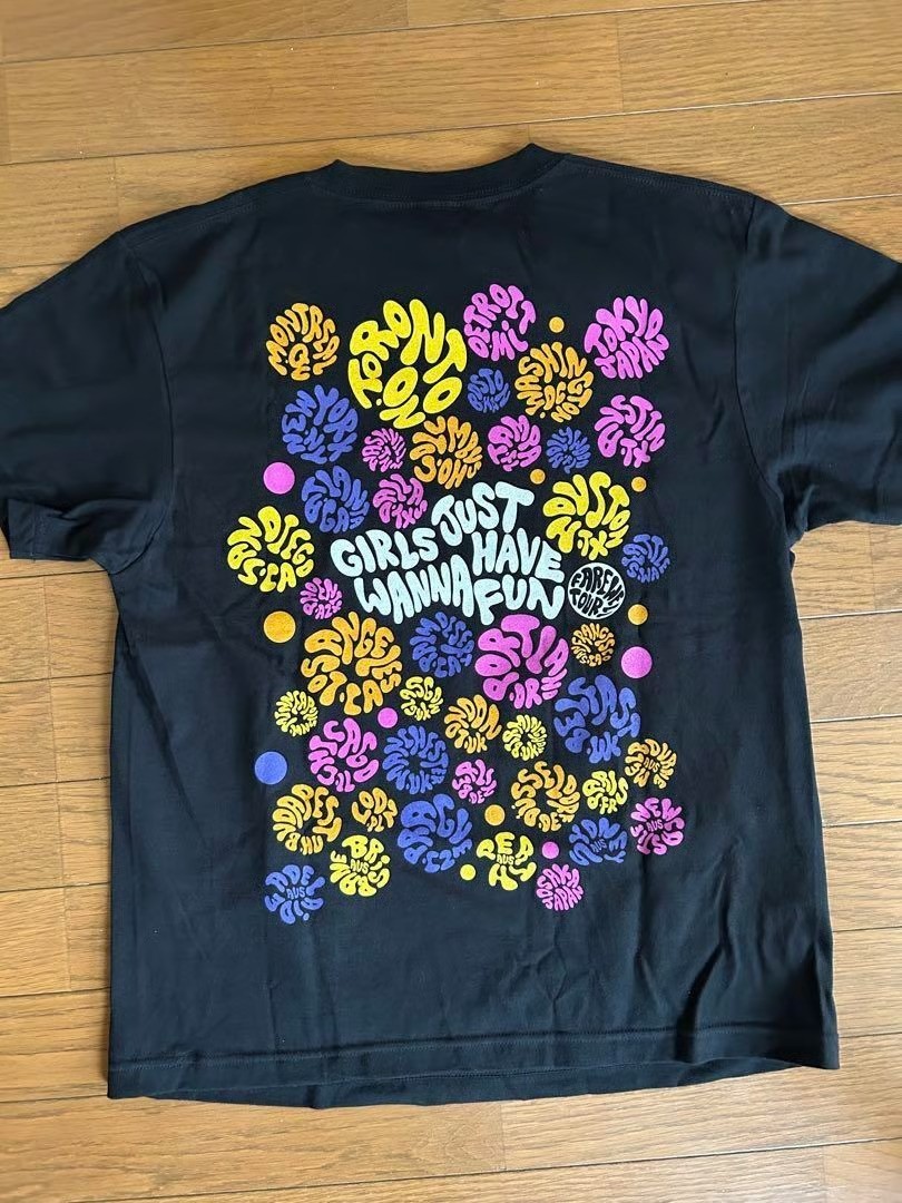 シンディローパー　2025 公式ツアーTシャツ Mサイズ Remake Cyndi Lauper 2025 Tour T-shirt Basic black tee Unisex
