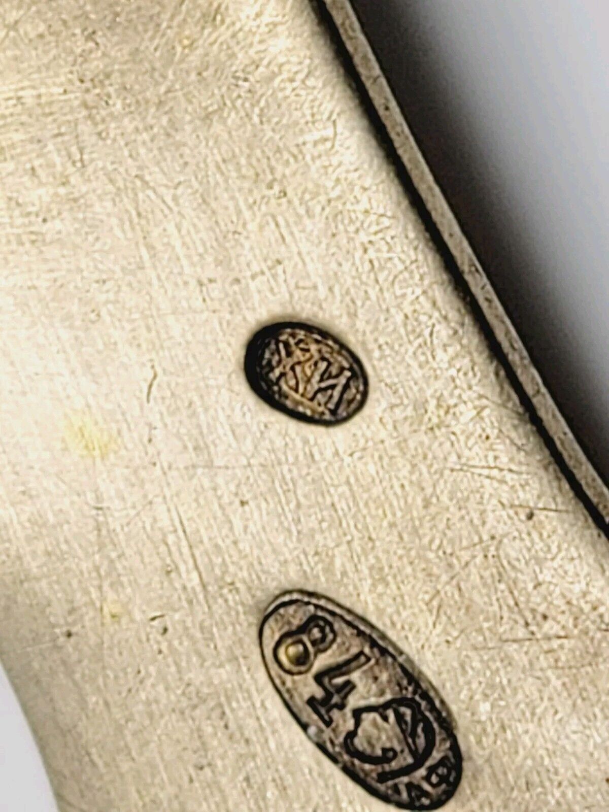 Picture 11 of 24