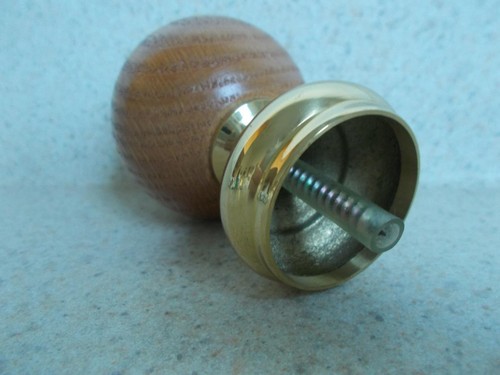NOS SOLID BRASS BASE REAL OAK BALL Kirsch Wood curtain Rod FINIAL vintage 50173 - Picture 3 of 5