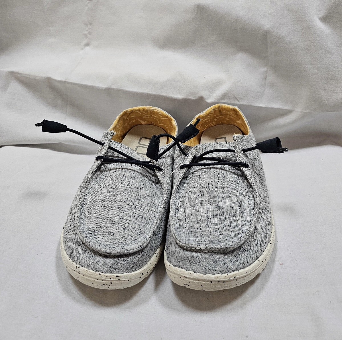 Outlet Mall Stores Near Me That Sell Hey Dudes Stores That Sell