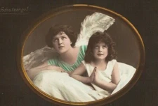 PA2638 FAMOUS MYSTERY'S MODELS SISTER "" MISS WALLY AS GUARDIAN ANGEL PRAYING 