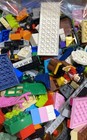 LEGO Mixed Bricks and Minifigures Lot Assorted Colors Pieces 3.6 lbs Loose — photo 5