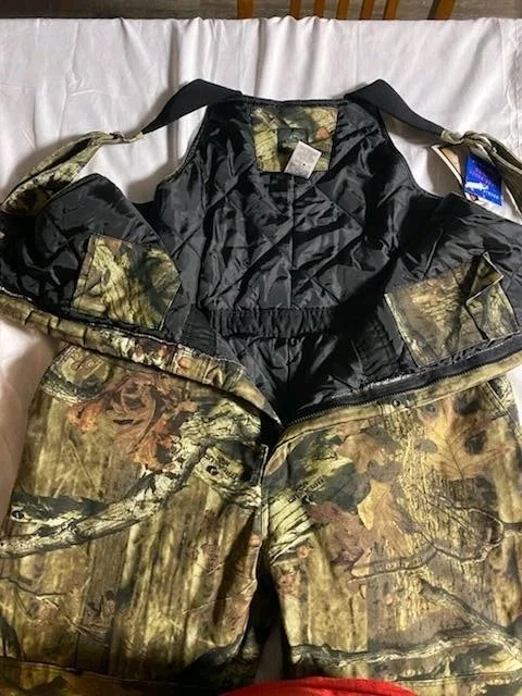 Mossy Oak  Camo NWT  Mens Insulated Duck Bib Coverall Wolf Mountain Wear By Key - Image 4 of 4