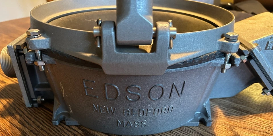 Unused Edson Aluminum Compact Side Inlet Manual Hand Operated  Diaphragm Pump - Image 2 of 4