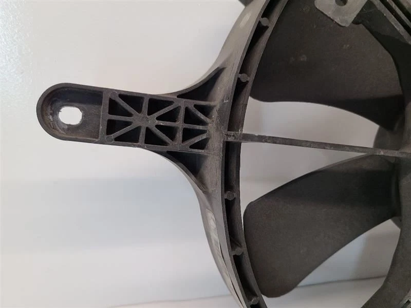 Conjunto de condensador ventilador motor ventilador radiador Nissan Frontier 2007-2019 Foto 4 de 4