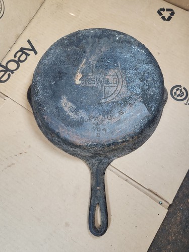Antique Griswold Cast Iron Skillet Frying Pan #8 Large Block Logo 704B