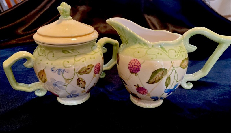 Evelyn By Tracy Porter Creamer And Sugar