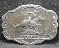 XC05176 VINTAGE 1970s  WINCHESTER  GUN MANUFACTURER ADVERTISEMENT BELT BUCKLE