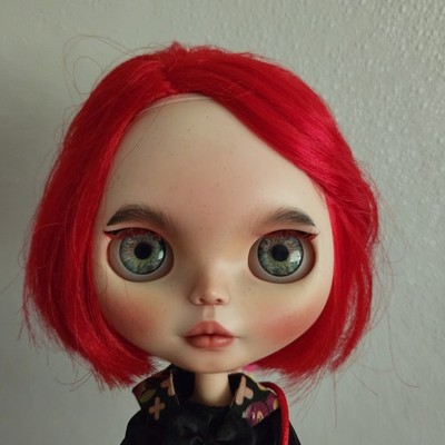 custom blythe doll by Sionyxa Preowned Pre-owned 